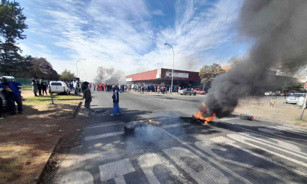 Gauteng municipal workers protested