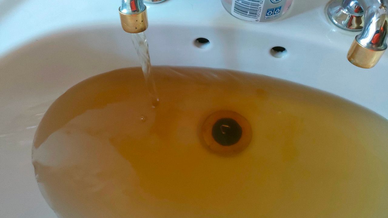 boil discoloured water