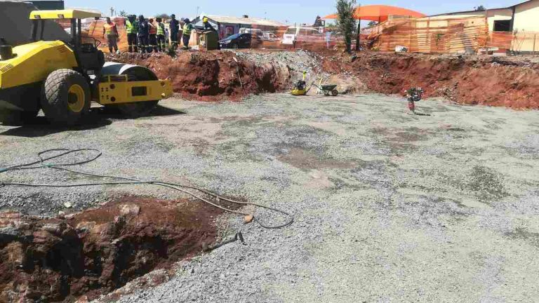 early signs of sinkholes