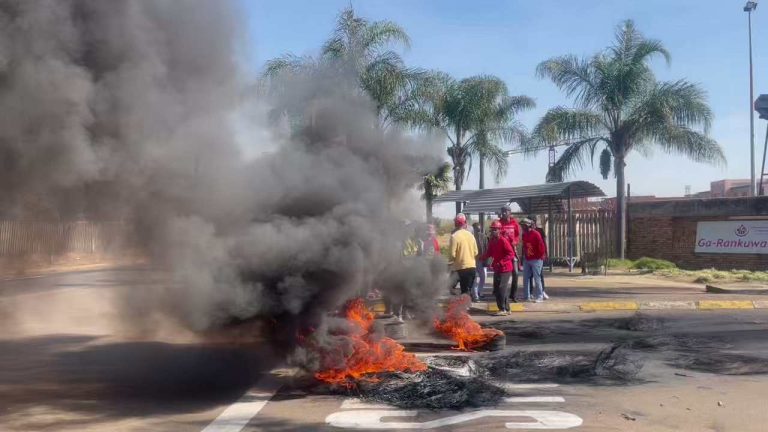 Power outages in Alexandra