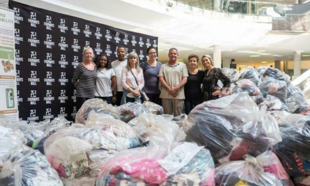 Andrea Oehley, Busayo Seyi-Adeyemo, Solly Kgolane, Charmaine McGinley, Andie Smith, Anton Liebenberg, Fernana de Nobrega all from The Daily Bread Org and Maria Varfis, group marketing head at Fourways Mall.