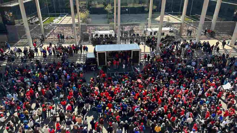 Tshwane will dismiss striking Samwu members