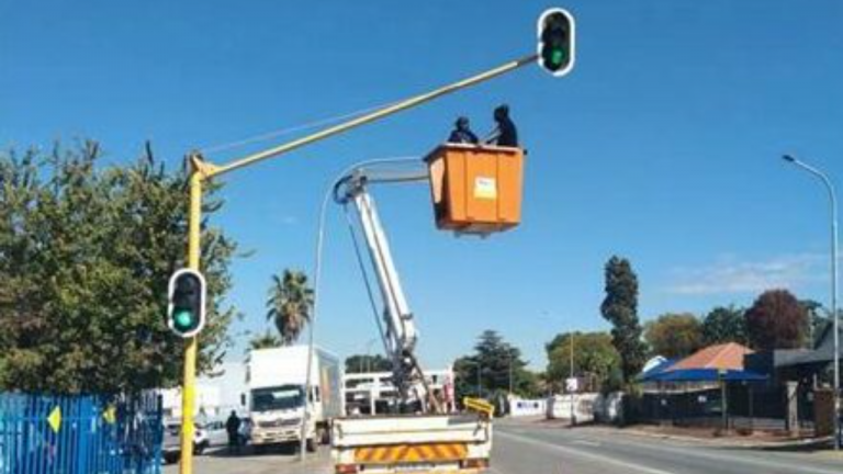 City of Ekurhuleni Allocates R1 Million for Traffic Light Replacement