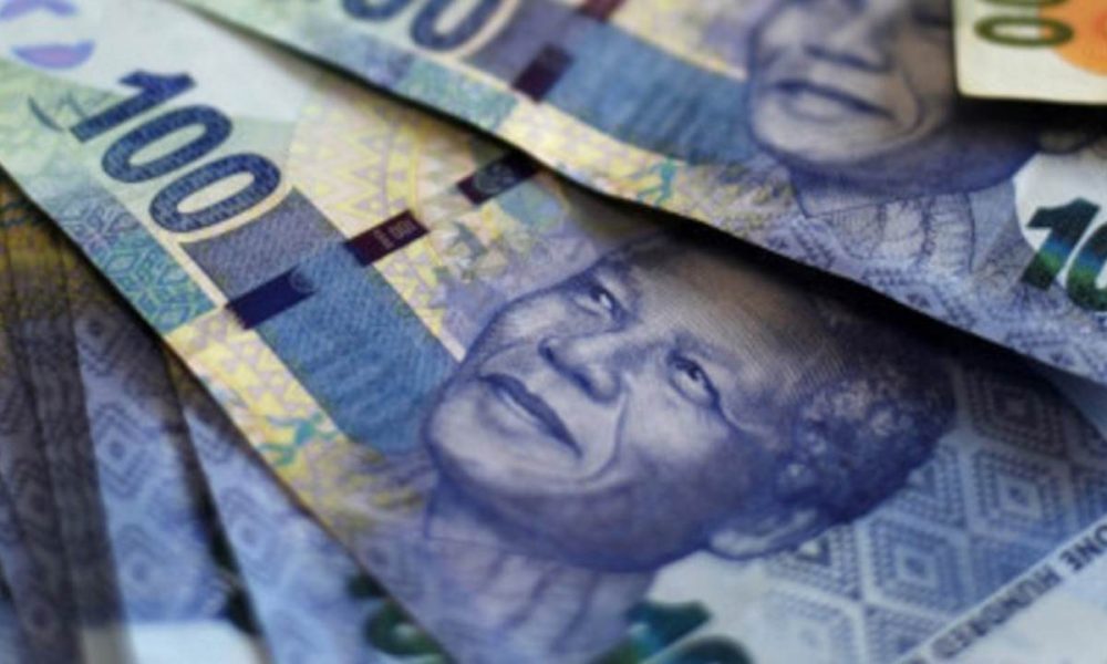 Gauteng municipal accountant paid for not doing any work