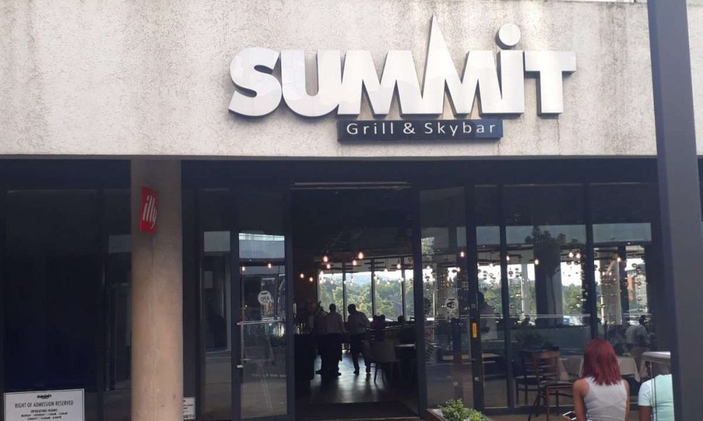 fire at summit restaurant in Menlyn