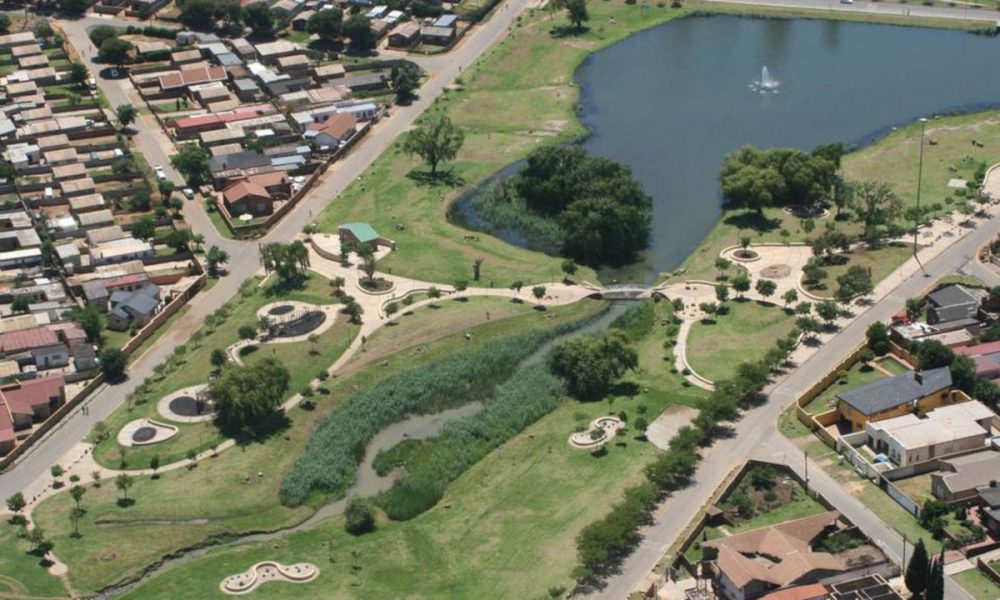 body of an unidentified man in Thokoza Park