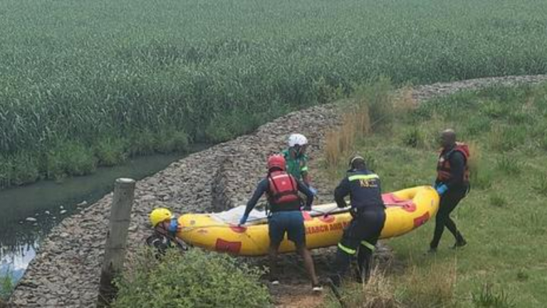 Joburg Rescue Services Retrieve Woman's Body from Klip River