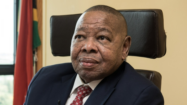 Nzimande Delays Response to Unisa's Court Ruling