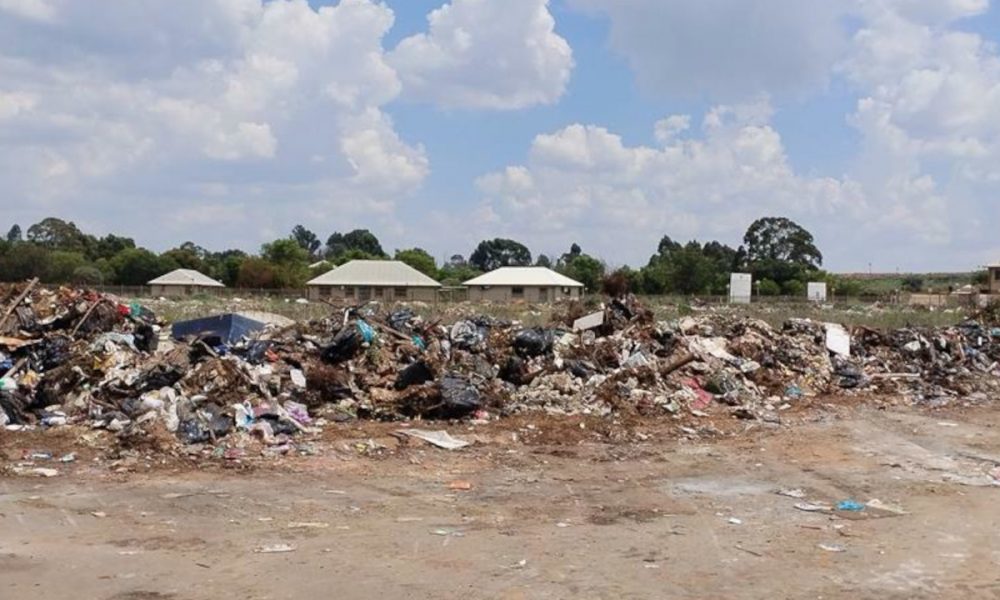 Dumping At The Rietfontein Landfill Site Continues Joburg ETC   Dumping At Rietfontein Landfill Site 1000x600 